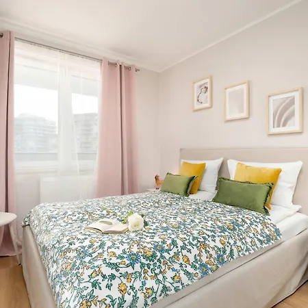 Przytulny W Rzeszowie Z Balkonem By Renters Апартаменты