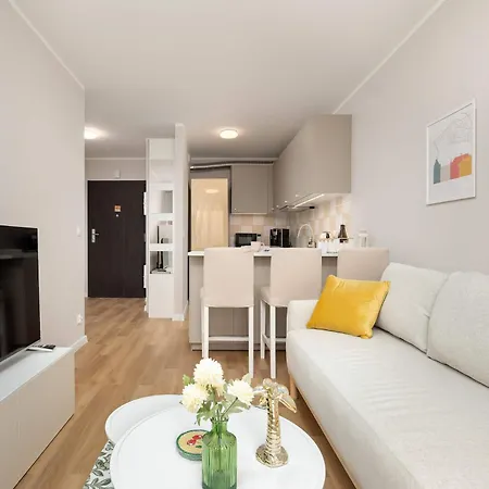 Przytulny W Rzeszowie Z Balkonem By Renters