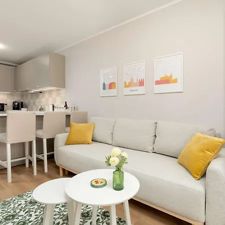 Przytulny W Rzeszowie Z Balkonem By Renters