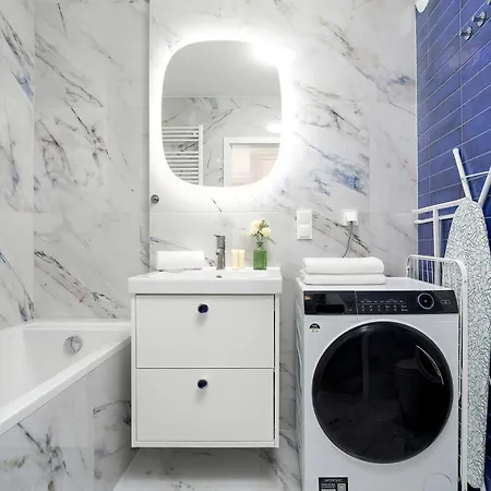 Przytulny W Rzeszowie Z Balkonem By Renters